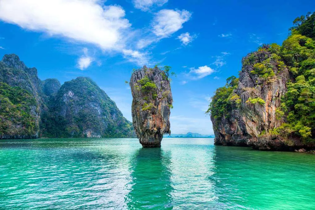 Discovering Paradise: A Guide to Phuket, Thailand