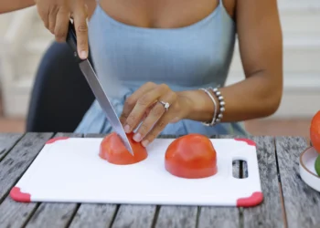 Should You Ditch Your Plastic Cutting Board Due to Microplastic Release?