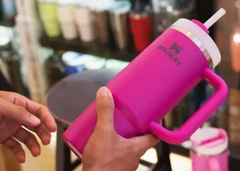 Could Your ‘Emotional Support Water Bottle’ Lead to Overhydration?