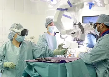 Apple’s Vision Pro Sets New Milestones in Assisting Nurses During Spinal Surgery – Anticipate Further Advances in Mixed-Reality Medical Applications